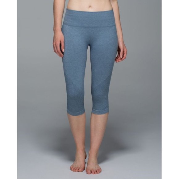 LULULEMON In The Flow Crop III 6 Heathered Blue